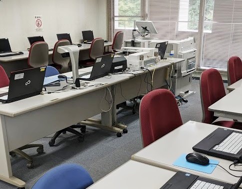 �u���E�W���O�R�[�i�[