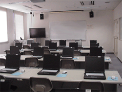 �u���E�W���O��