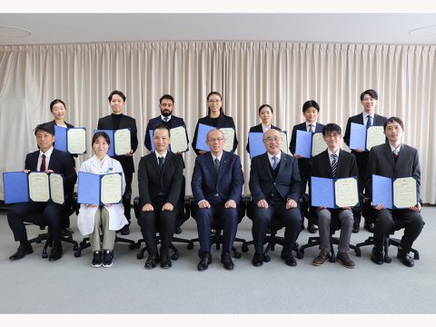 受賞者集合写真