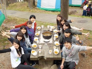 写真：飯ごう炊さんの様子