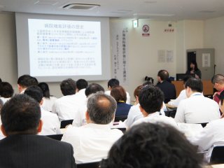 写真：講演会の様子