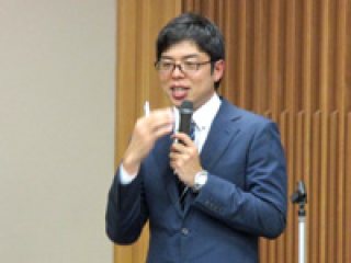 歯科口腔外科の越沼伸也先生 写真:歯科口腔外科の越沼伸也先生