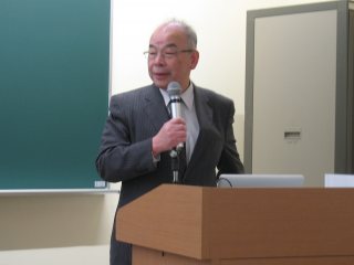 写真：塩田学長の挨拶