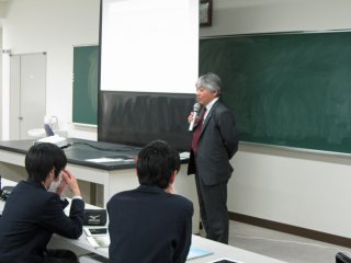 写真：山田副学長の挨拶