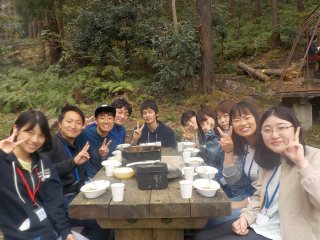 写真：飯ごう炊さんの様子