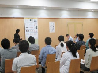 写真：学生の口頭発表