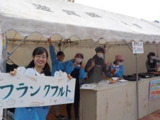 写真：模擬店の様子