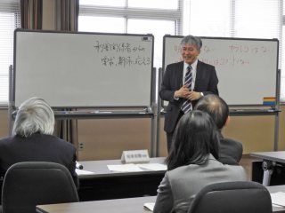 写真：永渕講師による講演