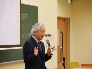 写真：永田副学長の挨拶