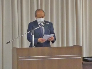 写真：上本学長の告辞