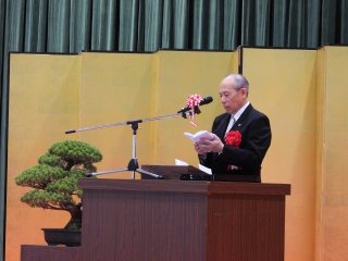 上本学長からの告辞