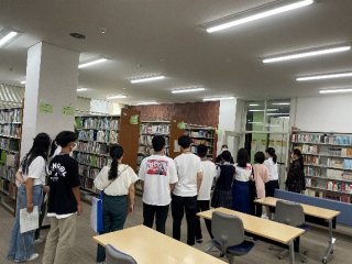 施設見学の様子1