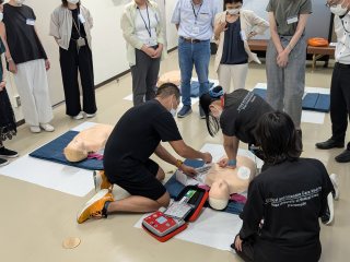 救急救命士によるデモンストレーション