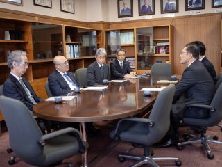 学長室での懇談